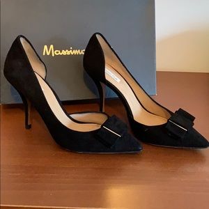 Black pointy toe heels